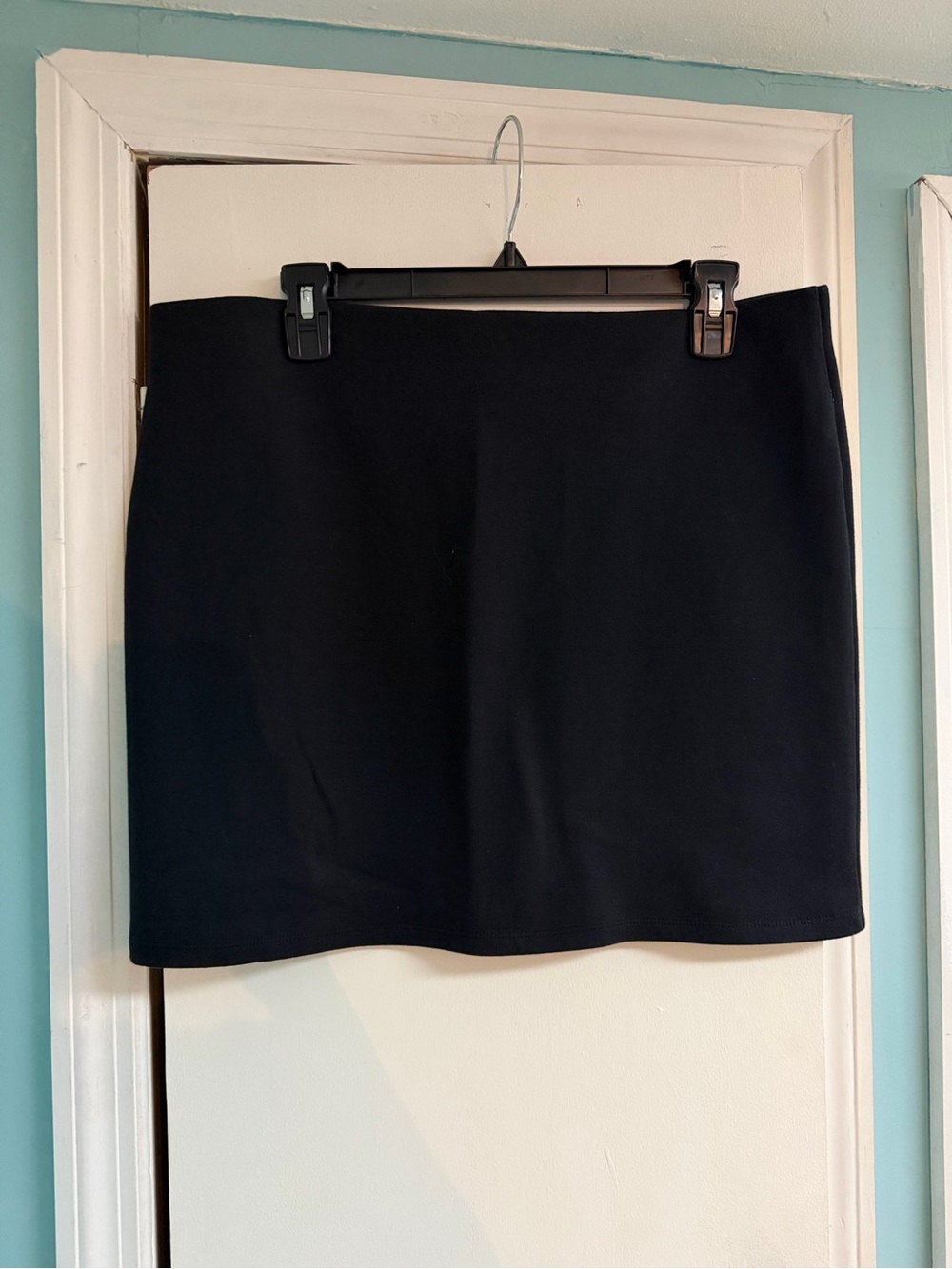 H&M Black Mini Skirt - Simple Stretch Knit